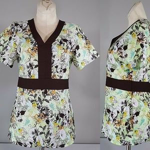 Disney Tinkerbell Floral Scrub Top Sz XS Womens